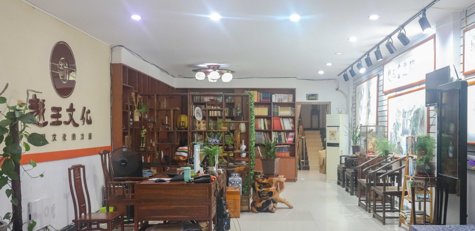 公司一楼接待大厅