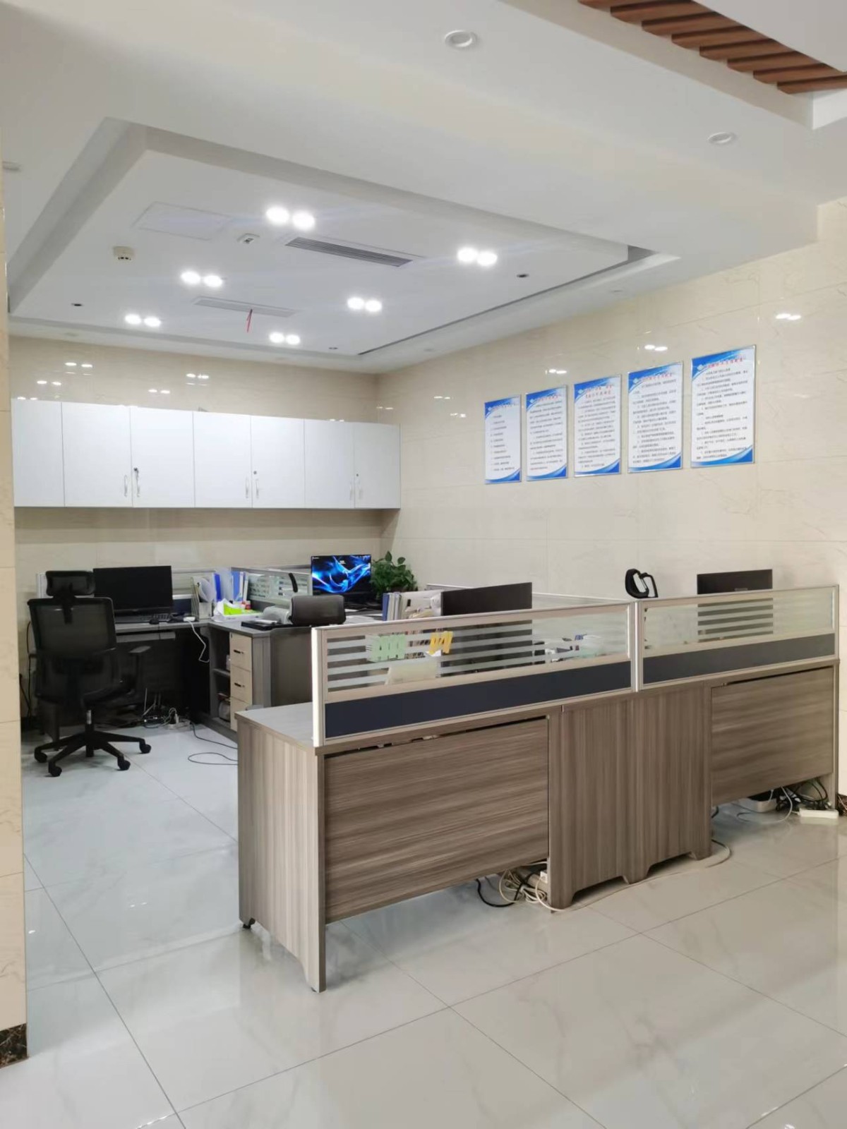 办公环境整洁干净