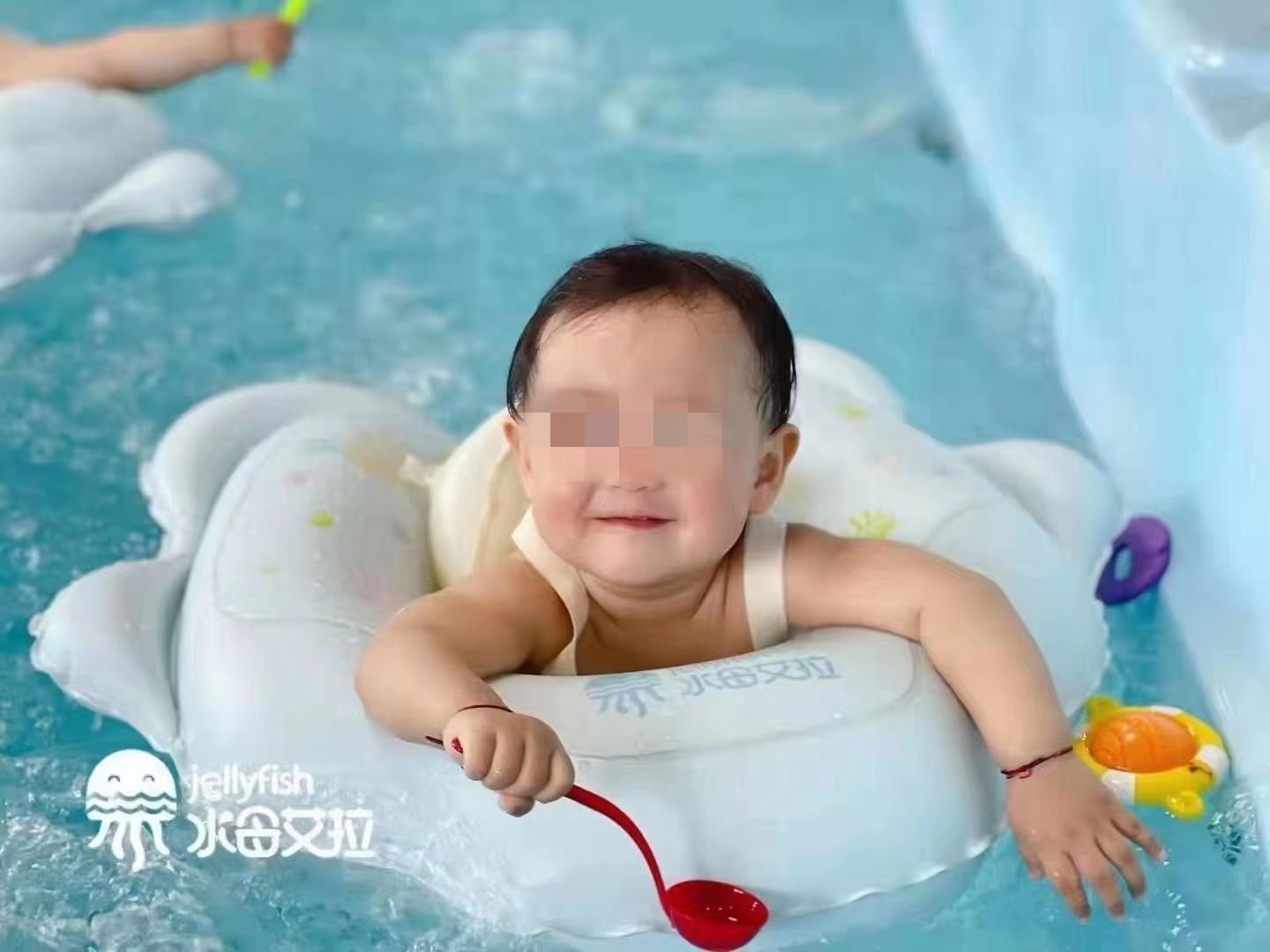 婴童水育区