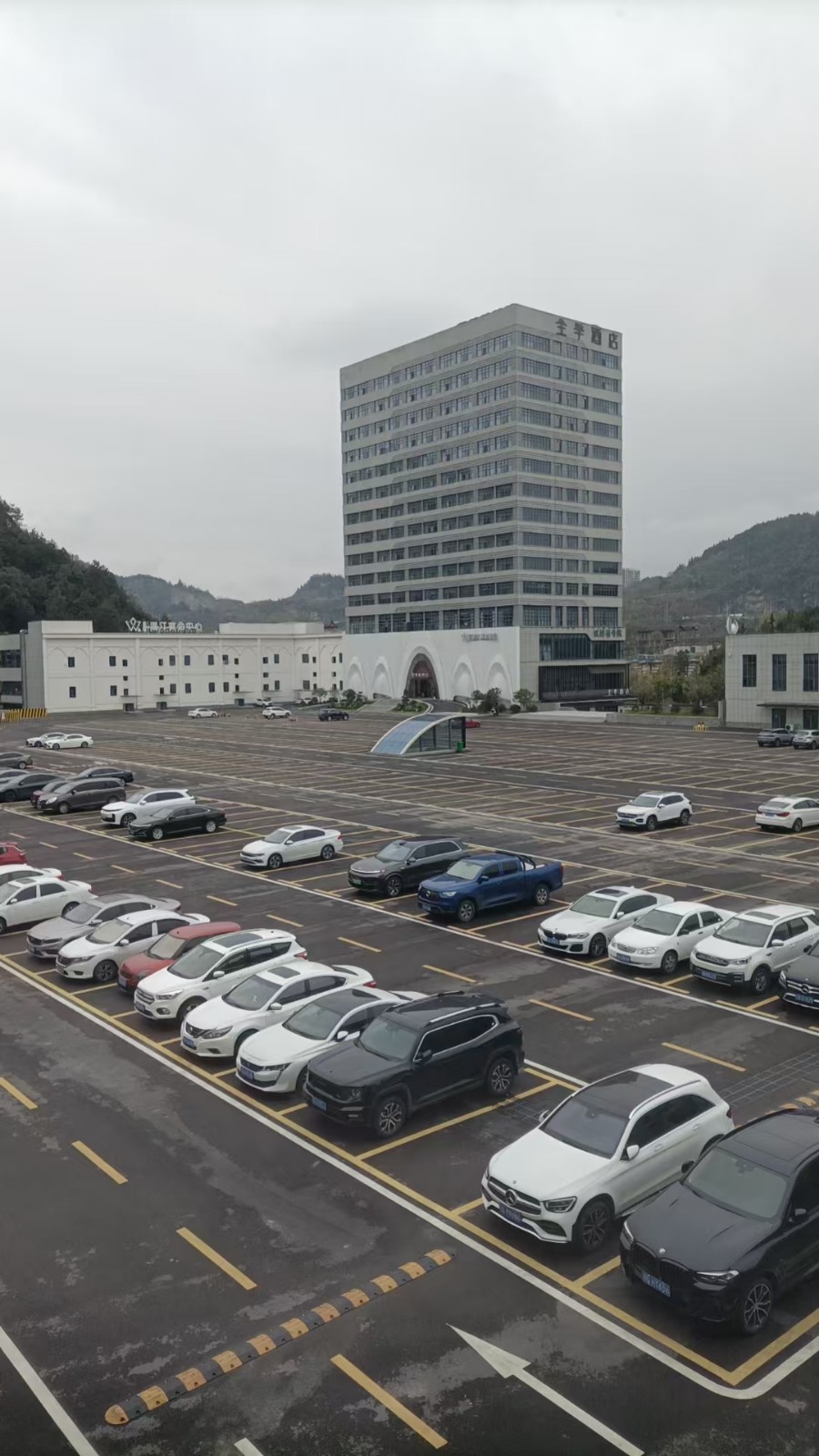 公司停车场
