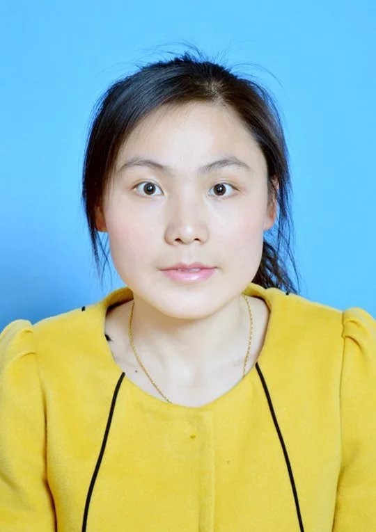 黄女士照片