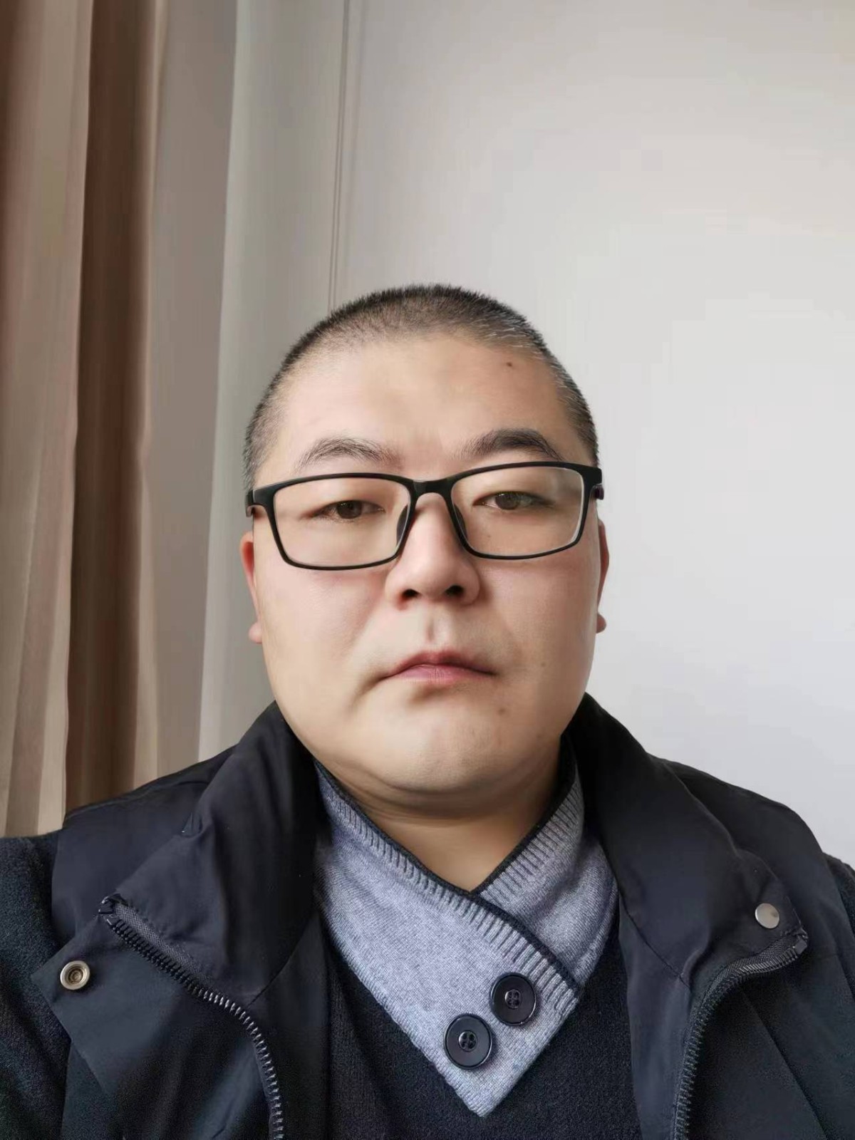 王先生<span class="p2">2023-01-15</span>照片