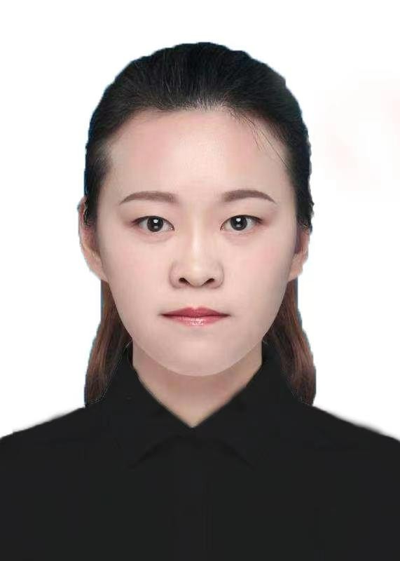 谢女士<span class="p2">2025-06-06</span>照片