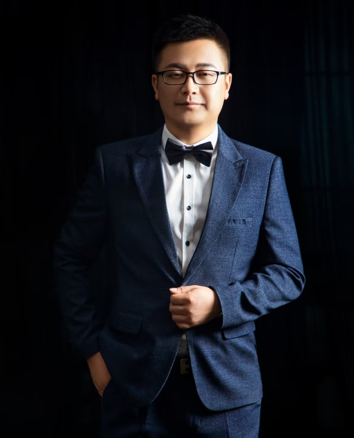 廖先生<span class="p2">2024-12-31</span>照片