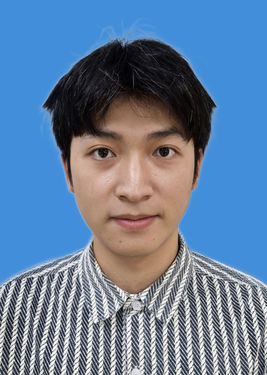 徐先生<span class="p2">2025-05-21</span>照片