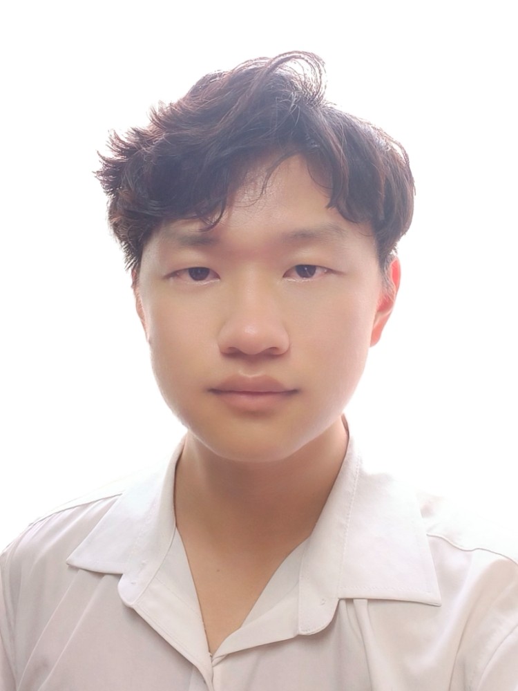 张先生<span class="p2">2025-09-22</span>照片