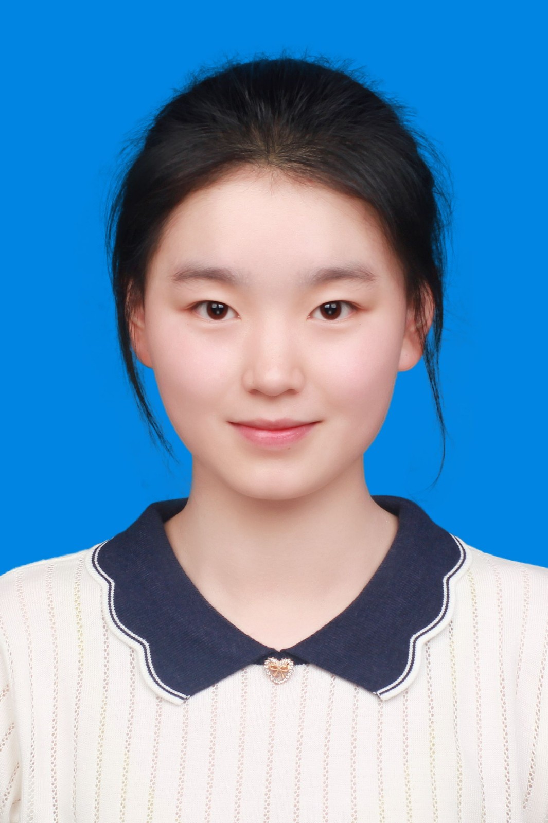 裴女士<span class="p2">2025-08-23</span>照片